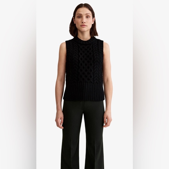 Smythe - CABLE-KNIT CREWNECK VEST in black size xs